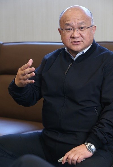 敏實集團創辦人秦榮華