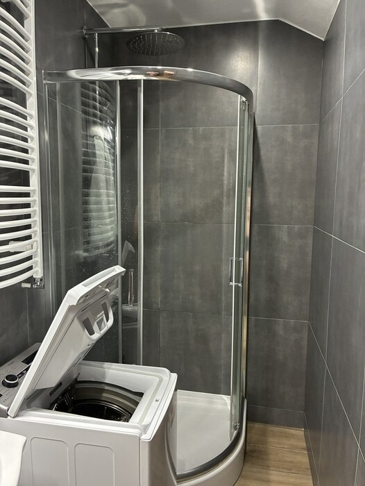 智工一  劉同學 波蘭敏實廠圖片