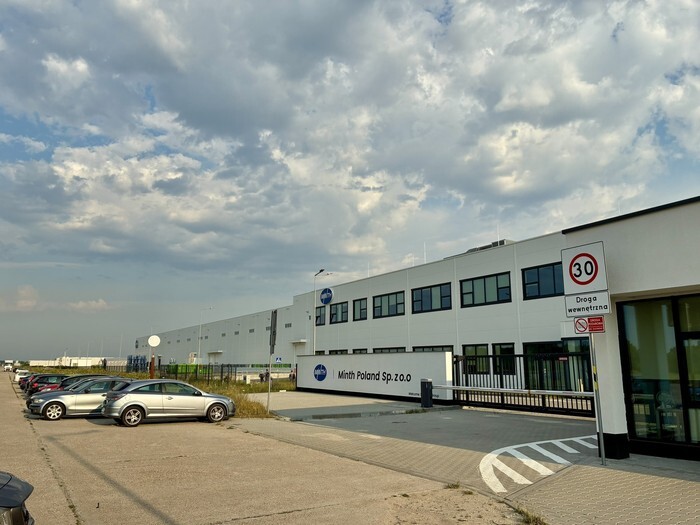 智工一  劉同學 波蘭敏實廠圖片