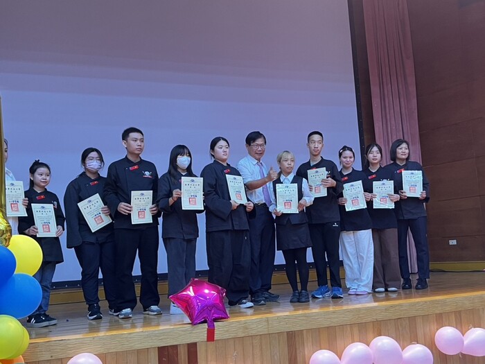 敏實科技大學餐飲系盛大舉辦拜師禮 國宴名廚阿基師親臨勉勵學子圖片