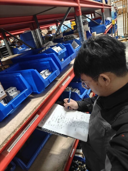 智工四 吳奇恩 捷克敏實廠圖片